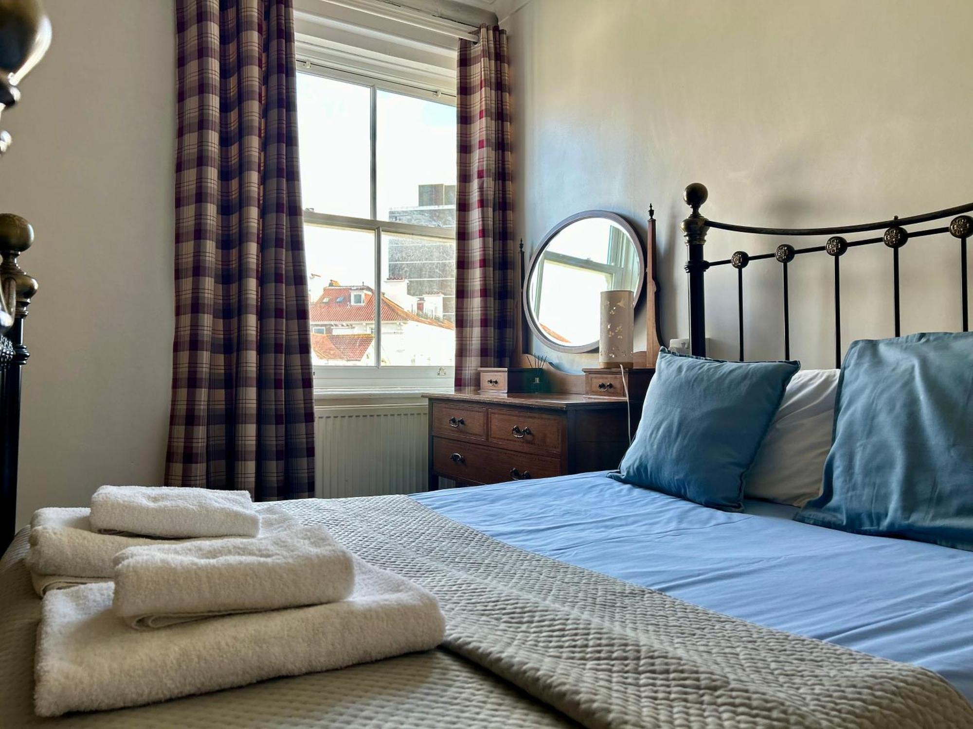Clarence Quarters Self-Catering Guest House Portsmouth Buitenkant foto