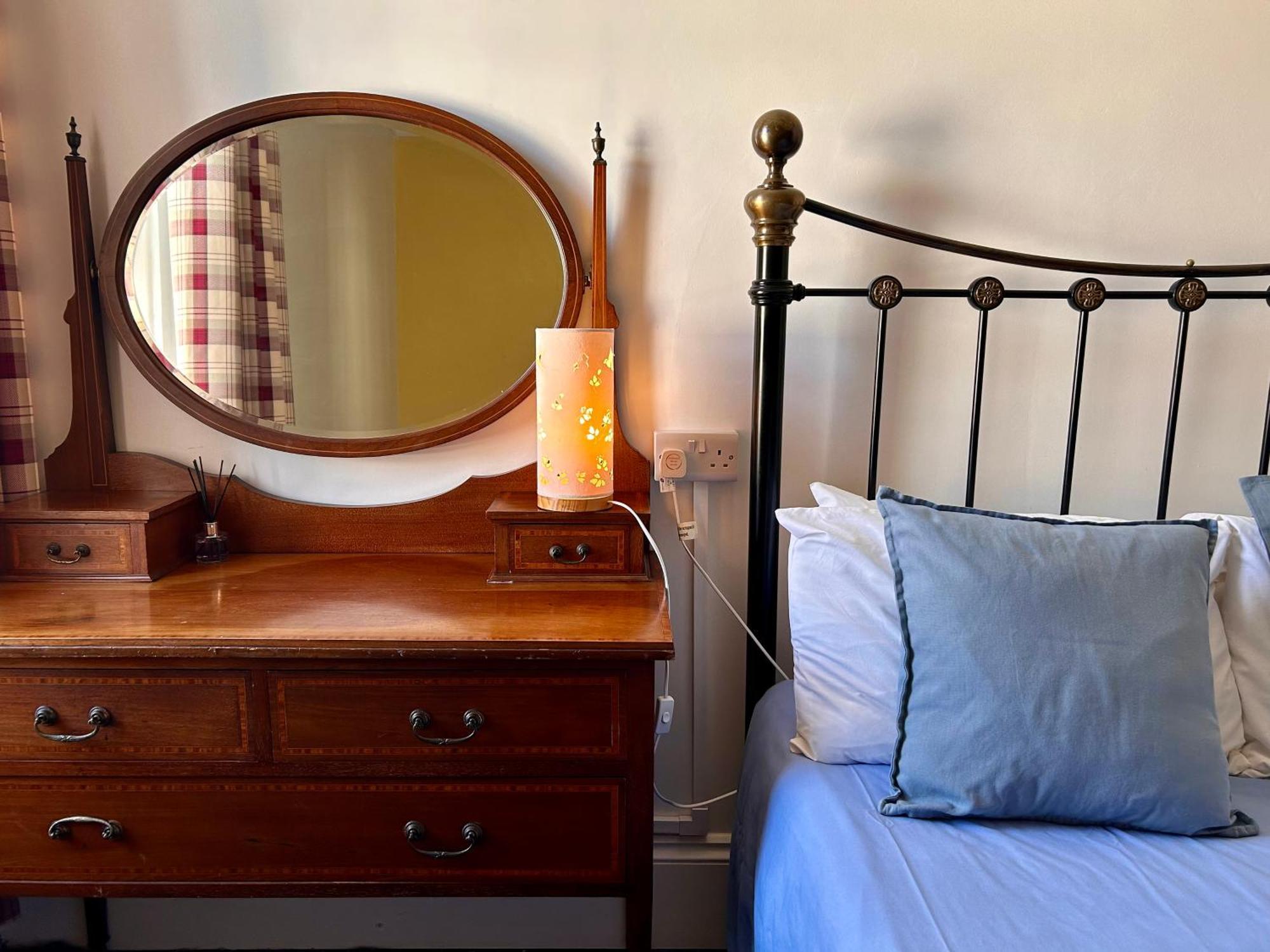 Clarence Quarters Self-Catering Guest House Portsmouth Buitenkant foto