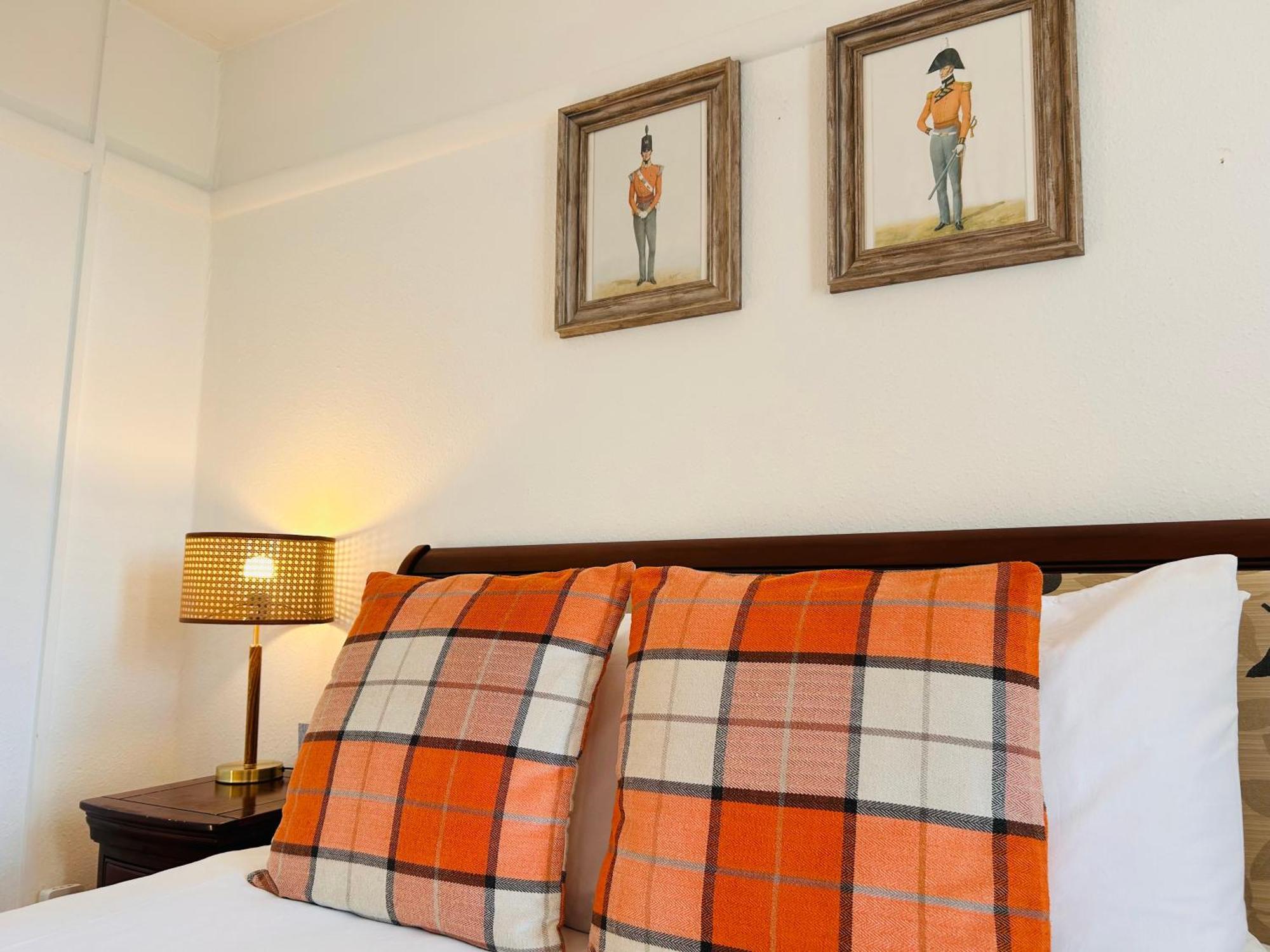Clarence Quarters Self-Catering Guest House Portsmouth Buitenkant foto