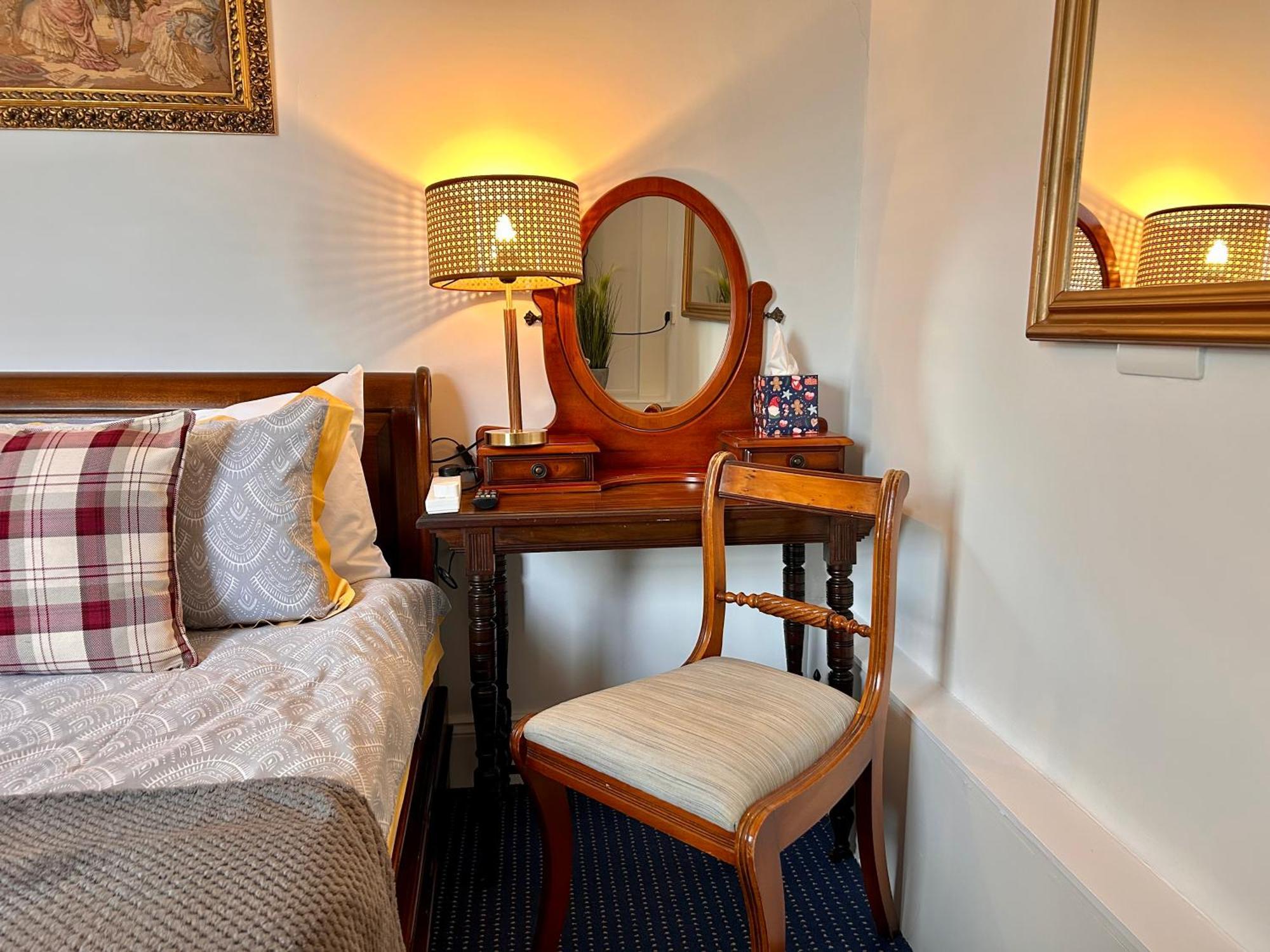 Clarence Quarters Self-Catering Guest House Portsmouth Buitenkant foto